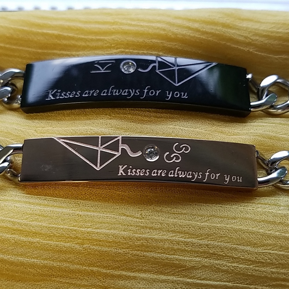 His an hers bracelet set matchin anniversary & mor